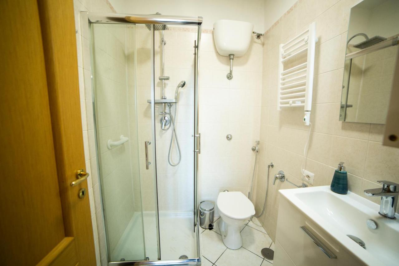 Apartmán Bnb Al Centro E Meglio, Napoli Exteriér fotografie